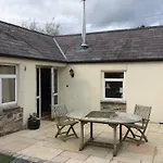 Tracey\'S Farmhouse Cottage